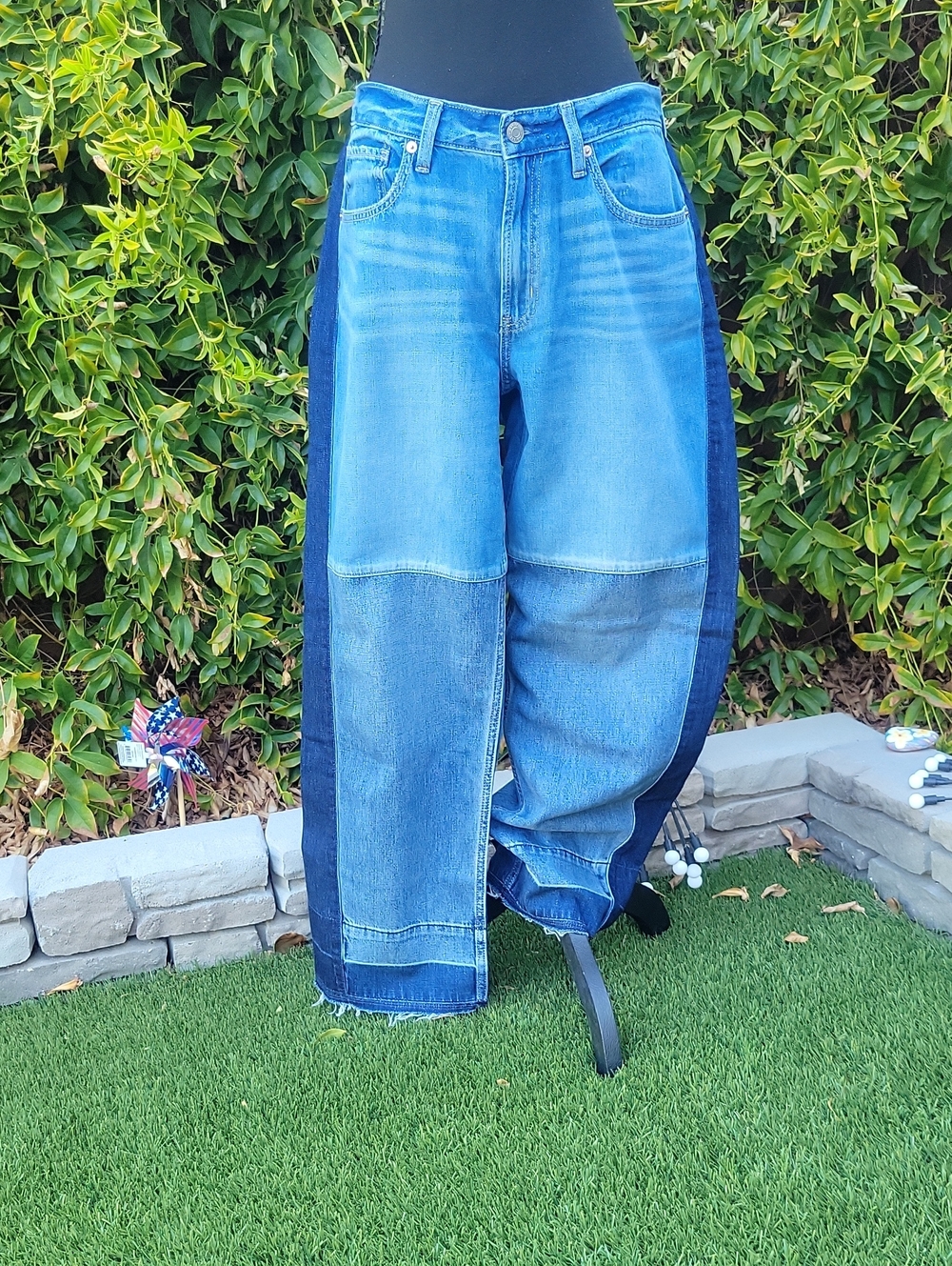 GAP Patchwork Baggy Low Rise Raw Hem Jeans Sz 6p